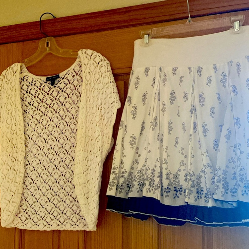 Joe Benbasset White Skirt with Brown Floral Design